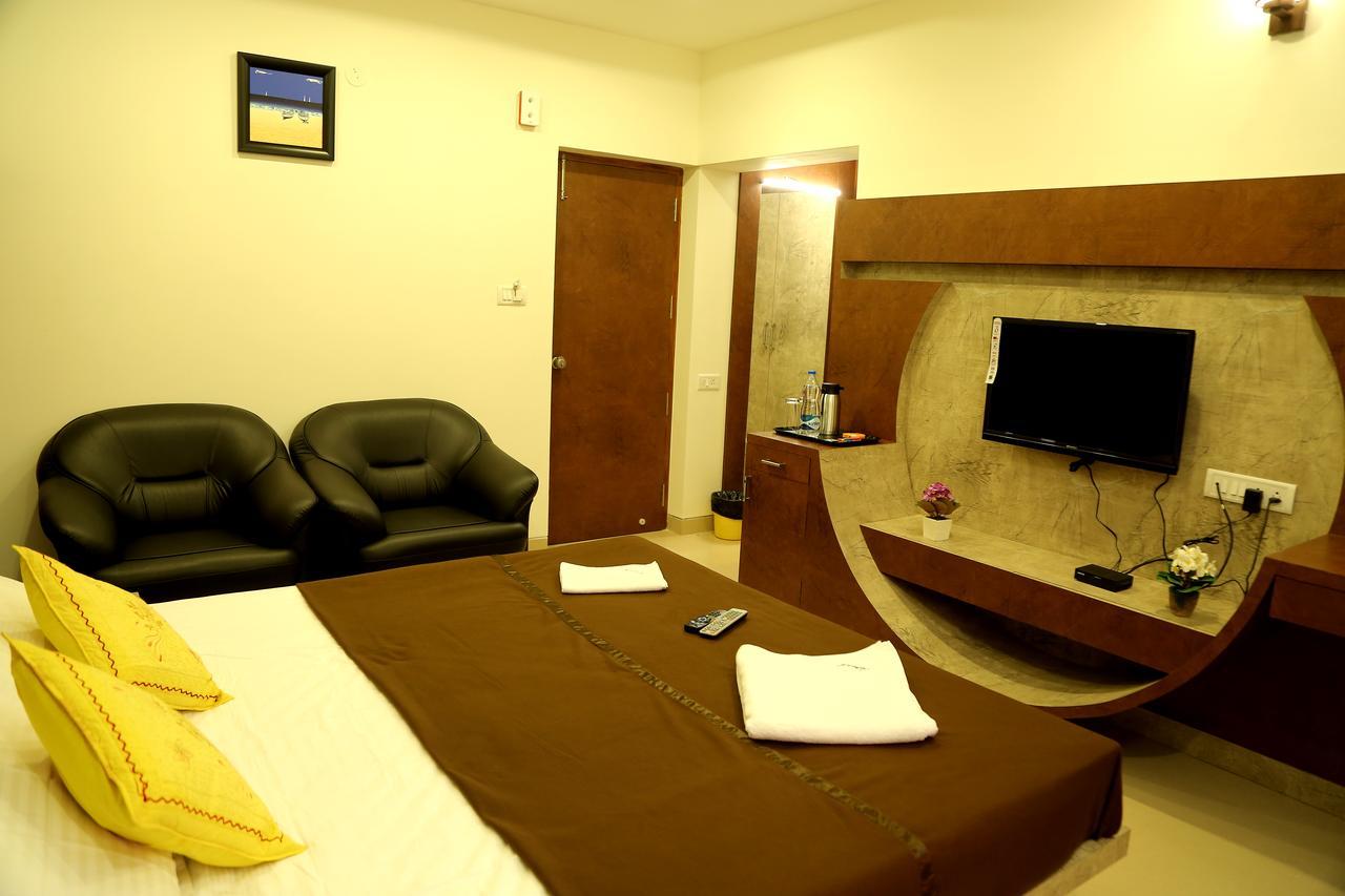 Samarth Residency Hotel Hospet Luaran gambar